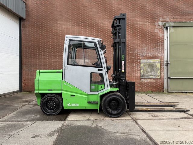 Elektro 4 Rad-Stapler Cesab ECO/P70