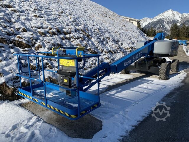 Telescopic Boom Genie S45XC