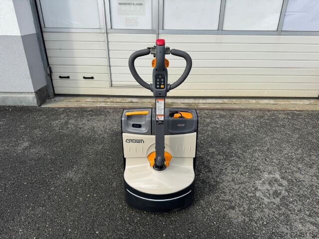 Electric Pallet Truck Crown WJ 50 1.2