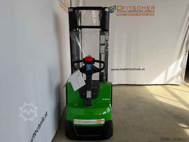 High Lift stacker Cesab S214L