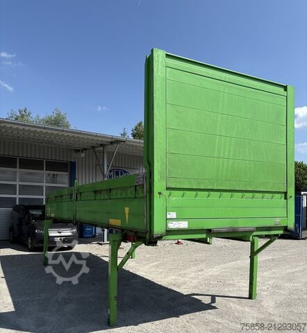 Wechselbrücke mit Pritsche Krone Baustoff 7,45 Multilockrahmen Türen