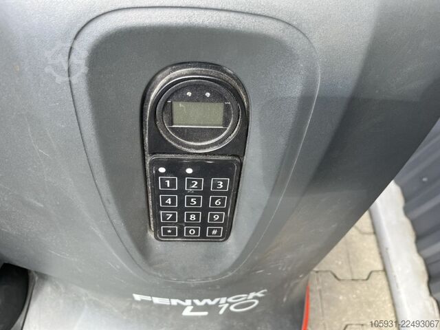 Deichselstapler Linde L10B
