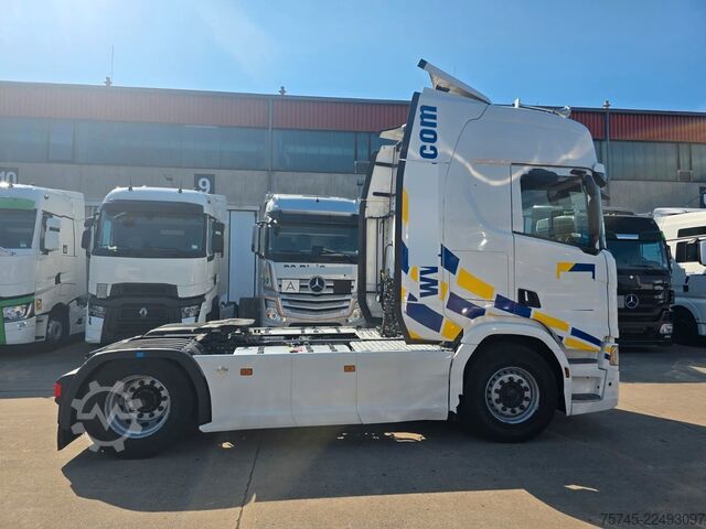 Standard SZM SCANIA R590 * V8 * RETARDER * ACC * 2X TANK * 1. HAND