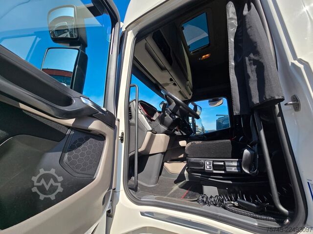 Standard SZM SCANIA R590 * V8 * RETARDER * ACC * 2X TANK * 1. HAND