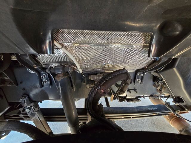 Standard SZM SCANIA R590 * V8 * RETARDER * ACC * 2X TANK * 1. HAND