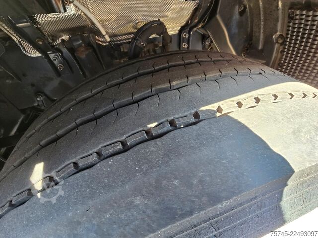 Standard SZM SCANIA R590 * V8 * RETARDER * ACC * 2X TANK * 1. HAND