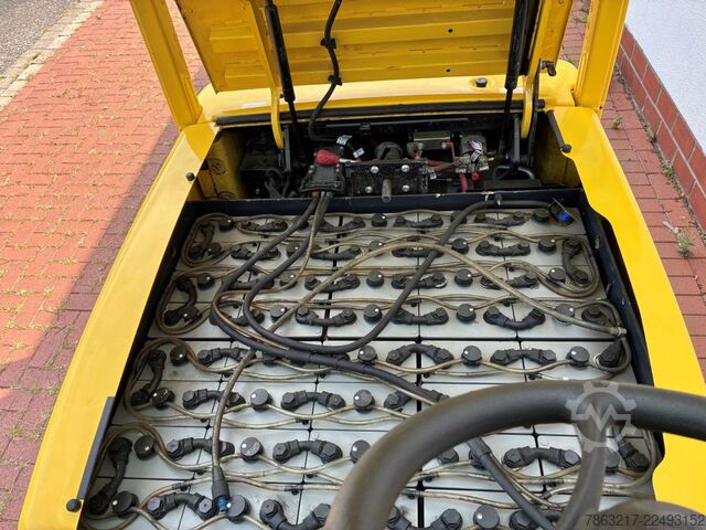 Elektro 4 Rad-Stapler Hyster J 3.0 XN