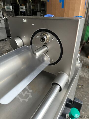 Sausage linking (2017) and cutting (2020) line Vemag LPG 208 Servo and TM203