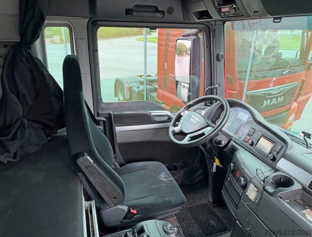 Standard tractor unit MAN TGX 18.440 837.000 KM EURO 6 HOLLAND-TRUCK