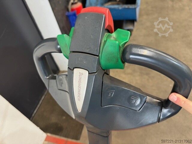 Electric Pallet Trucks Jungheinrich EJE 225