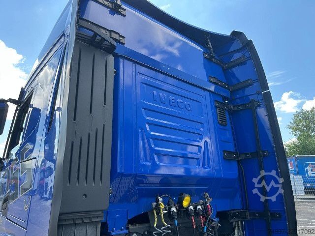 Standard SZM IVECO AS440S53T/P / Retarder / Lampenbügel