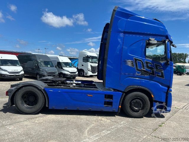 Standard SZM IVECO AS440S53T/P / Retarder / Lampenbügel