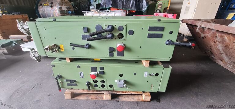 Injection molding machine Arburg 221M250-55