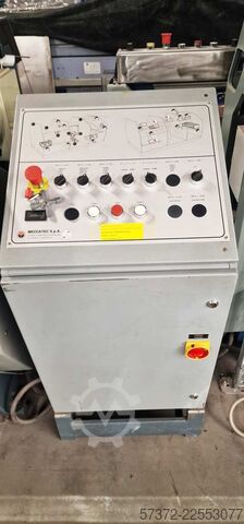 Fadenheftmaschine Smyth/Freccia F120