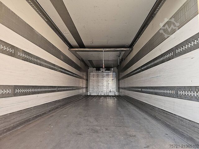 Kühl-/Tiefkühltransport SCHMITZ SKO24