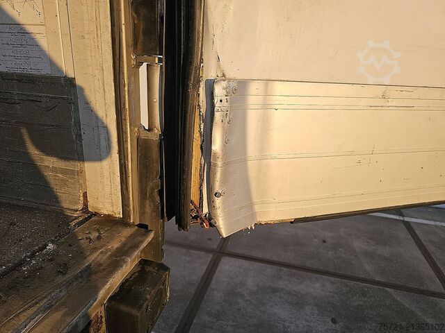 Kühl-/Tiefkühltransport SCHMITZ SKO24