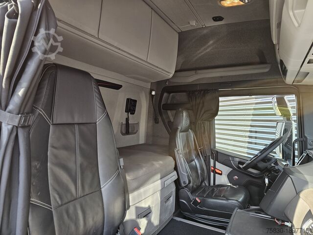Standard-SZM Scania R580 / V8 6X2 / RETARDER / FULL AIR