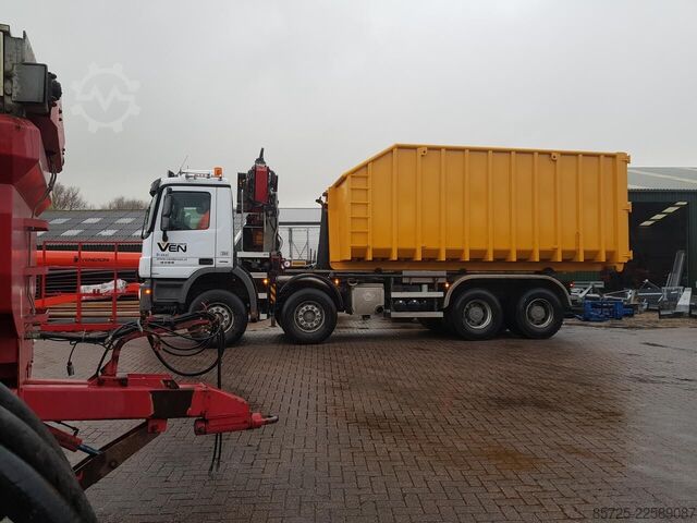Container  