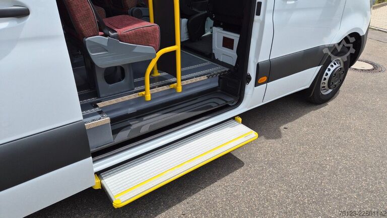 Kleinbus MERCEDES-BENZ 10 x 517 Sprinter Lord Light  22 SS Aktionspreis