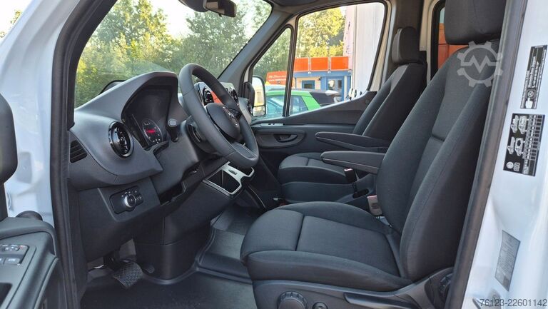 Kleinbus MERCEDES-BENZ 10 x 517 Sprinter Lord Light  22 SS Aktionspreis