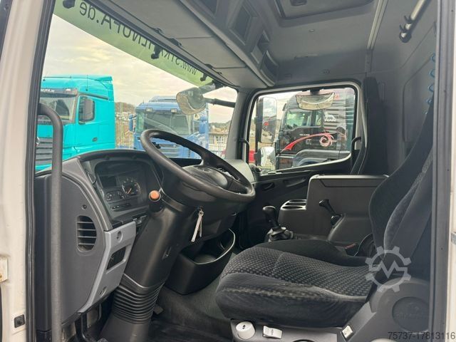 Curtain sider van MERCEDES-BENZ 818 L
