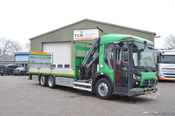 Crane truck Renault D 320 6X2 HIAB 111 + REMOTE / RETARDER 161.692km