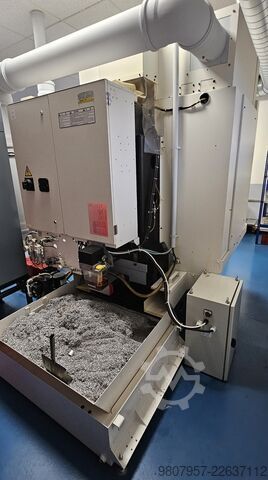 Vertical machining center Fanuc T21iF