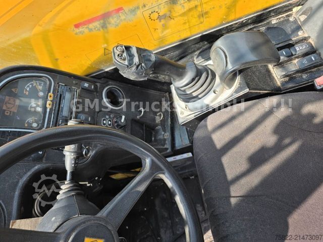 Wheel loader JCB 550-80 WM / 4X4 / 5ton / 8m / German