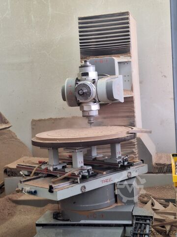 Vertical wood machining center Pade, Italy Target
