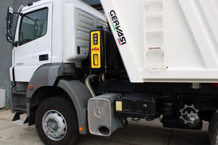 Tipper Mercedes-Benz Axor 3344 K 6x4 Tipper Truck