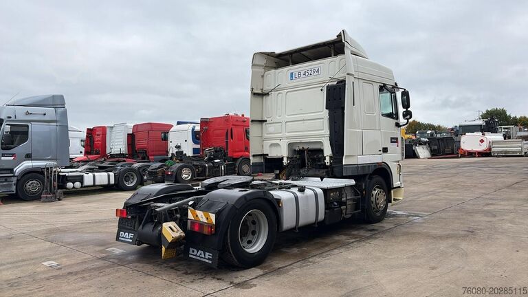Standard tractor DAF XF 105.460 (BOITE MANUELLE / MANUAL GEARBOX)