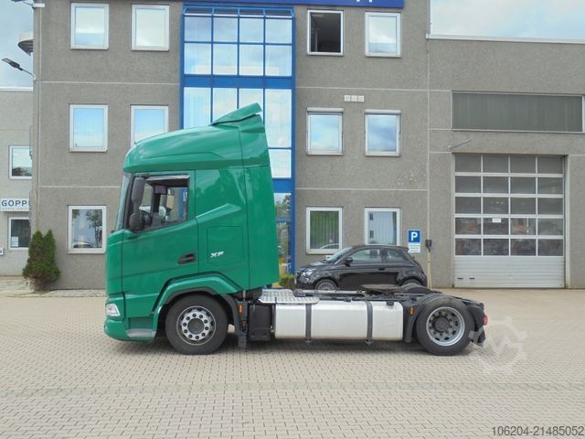 Volumen SZM DAF XF480 FT Low Deck Sleeper High Cab Climate LCV