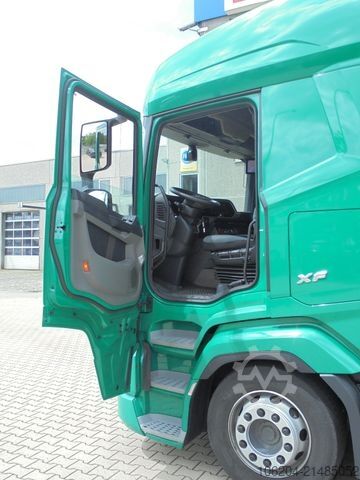 Volumen SZM DAF XF480 FT Low Deck Sleeper High Cab Climate LCV