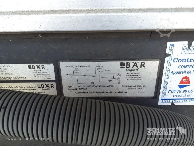 Open semitrailer with tarp Schmitz Cargobull Semitrailer Curtainsider Standard Hayon