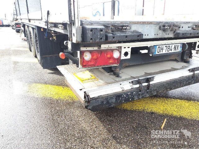 Open semitrailer with tarp Schmitz Cargobull Semitrailer Curtainsider Standard Hayon