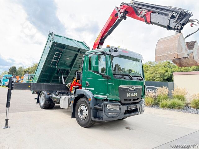 Kipper LKW MAN TGM 18.320 4x2 Kipper KRAN 15m FUNK AHK