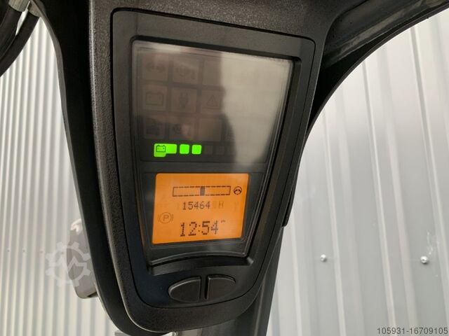 Electric 3-wheel forklift Linde E16-02