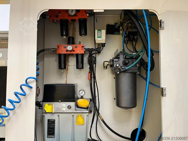 Vertikales Bearbeitungszentrum DAEWOO ACE - 850