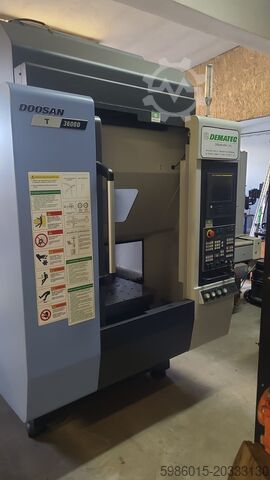 Vertikales Bearbeitungszentrum DOOSAN T 3600D
