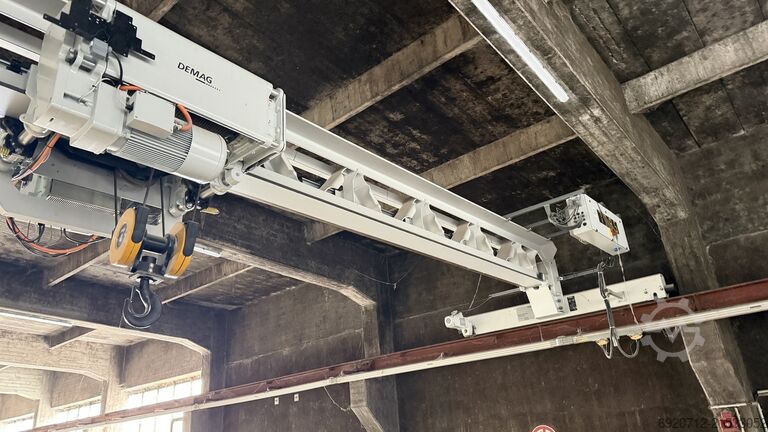 12,500 mm x 8 ton Demag Overhead crane