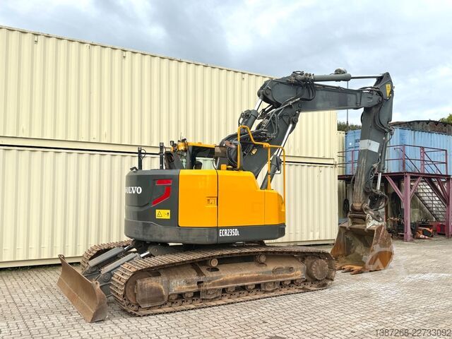 Kettenbagger VOLVO ECR235DL / OilQuick OQ / Deutsche Maschine