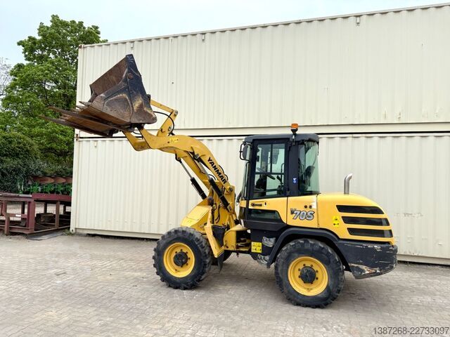 Radlader YANMAR V70S Schwenklader / 2017 BJ / Schaufel + Gabel