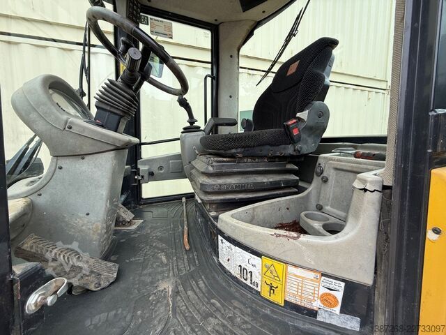 Radlader YANMAR V70S Schwenklader / 2017 BJ / Schaufel + Gabel