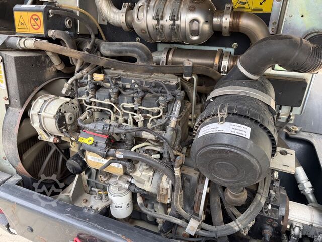 Radlader YANMAR V70S Schwenklader / 2017 BJ / Schaufel + Gabel