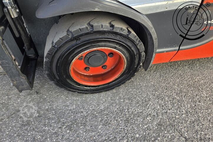 Elektro 4-Rad Linde E18