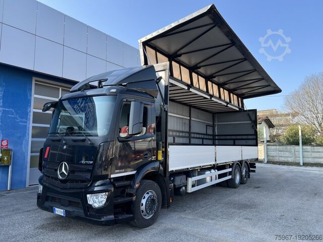 Flatbed truck with tarpaulin Mercedes-Benz Antos 2532