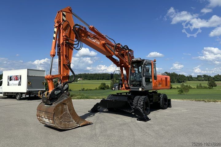 Kettenbagger Hitachi ZX210W Lehnhoff Schnellwechsler / Swiss-Vehicle