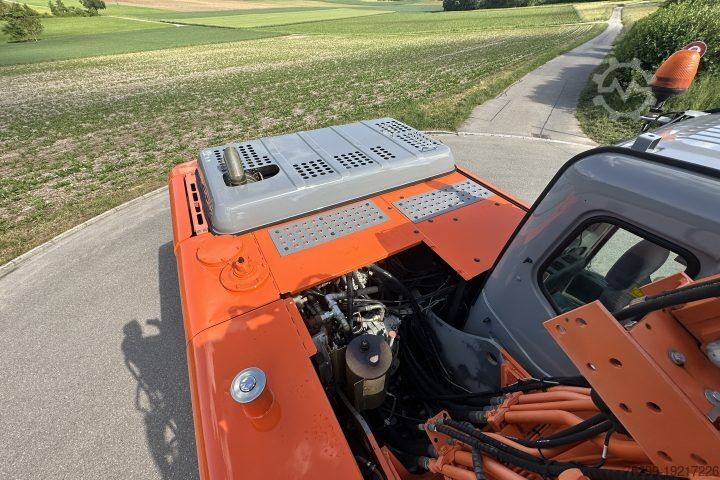 Kettenbagger Hitachi ZX210W Lehnhoff Schnellwechsler / Swiss-Vehicle