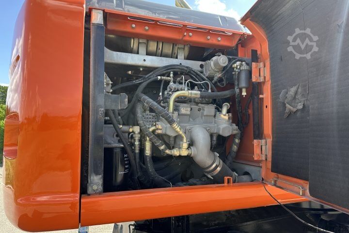 Kettenbagger Hitachi ZX210W Lehnhoff Schnellwechsler / Swiss-Vehicle