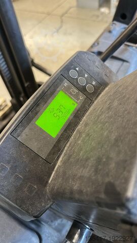 4-wheel forklift Yale Treibgasstapler GLP 30 MX